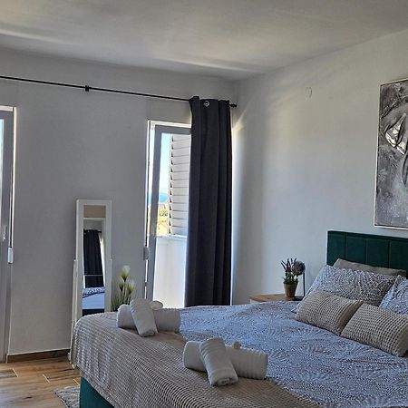 Apartman Nella With Sea Wiew Zara Esterno foto