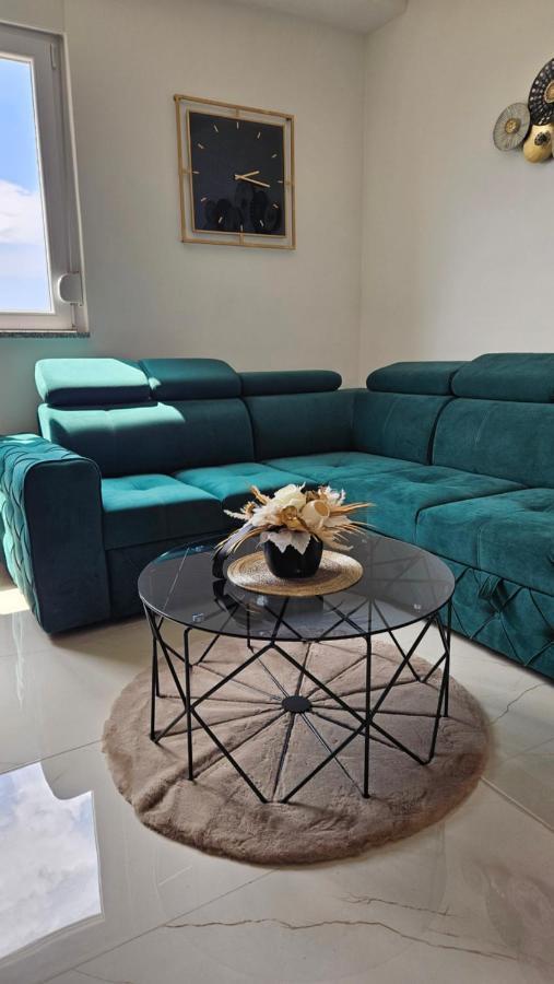 Apartman Nella With Sea Wiew Zara Esterno foto