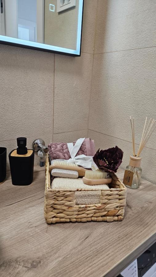 Apartman Nella With Sea Wiew Zara Esterno foto
