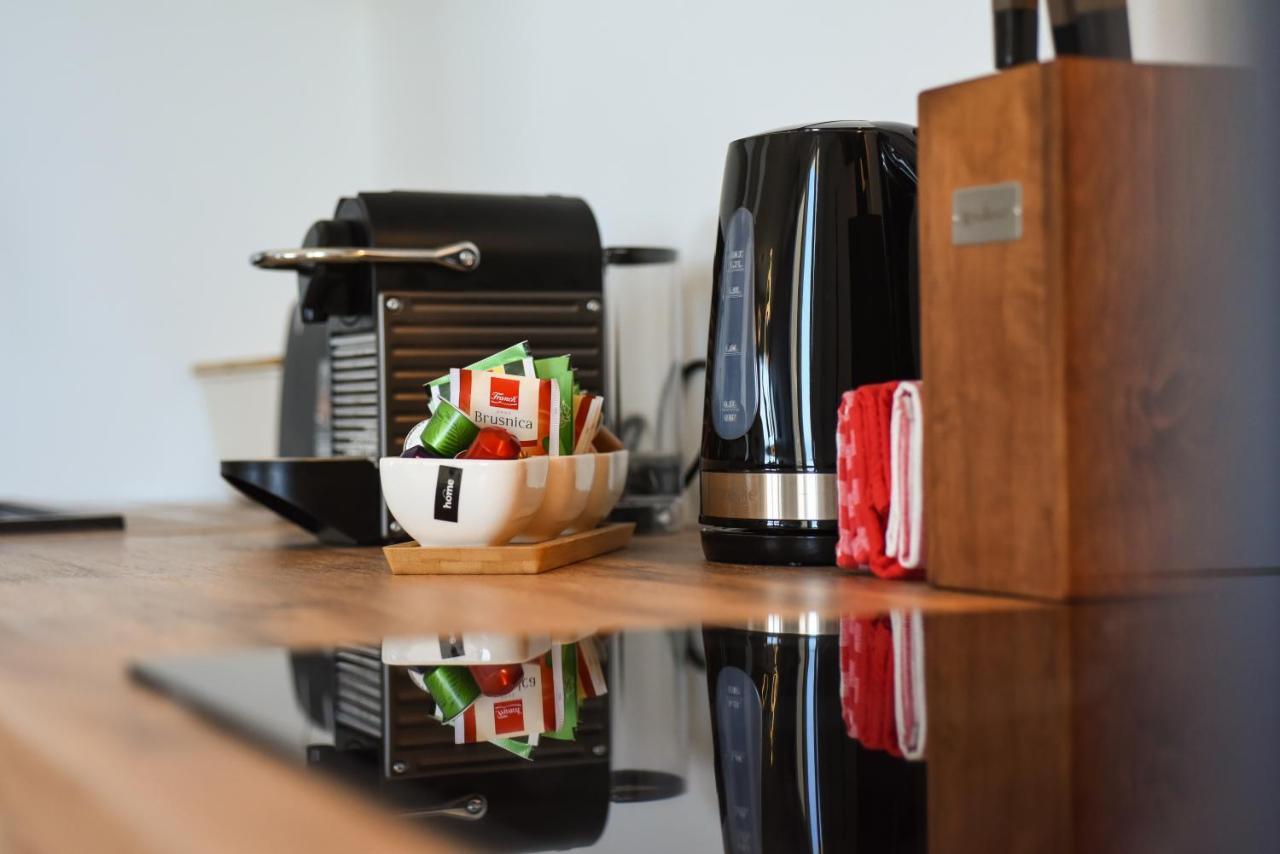 Apartman Nella With Sea Wiew Zara Esterno foto